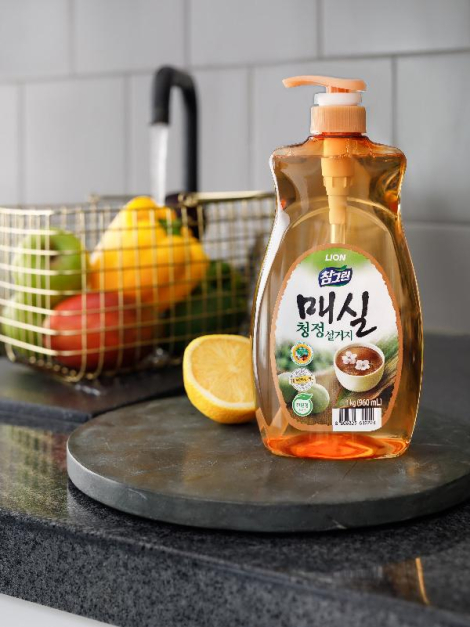 Антибактериальное средство для мытья посуды, овощей, фруктов Chamgreen (японский абрикос), 960 мл, CJ Lion